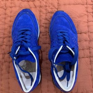 Women’s shoes